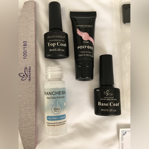 Francheska pink complete gel nail kit with light. - Picture 2 of 7